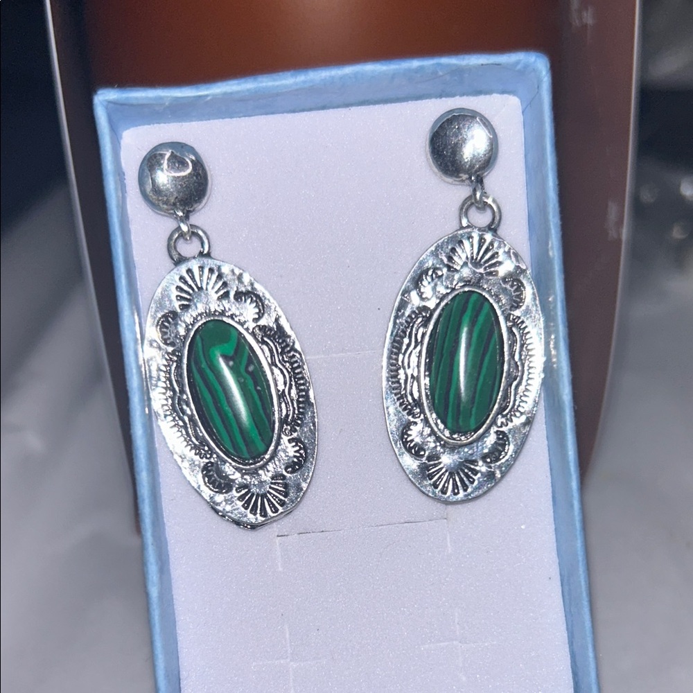 Native American Silver & Malachite Dangle Earrings 🆕 - Picture 1 of 4